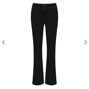 Skims Soft Lounge Ruched Pants 🖤